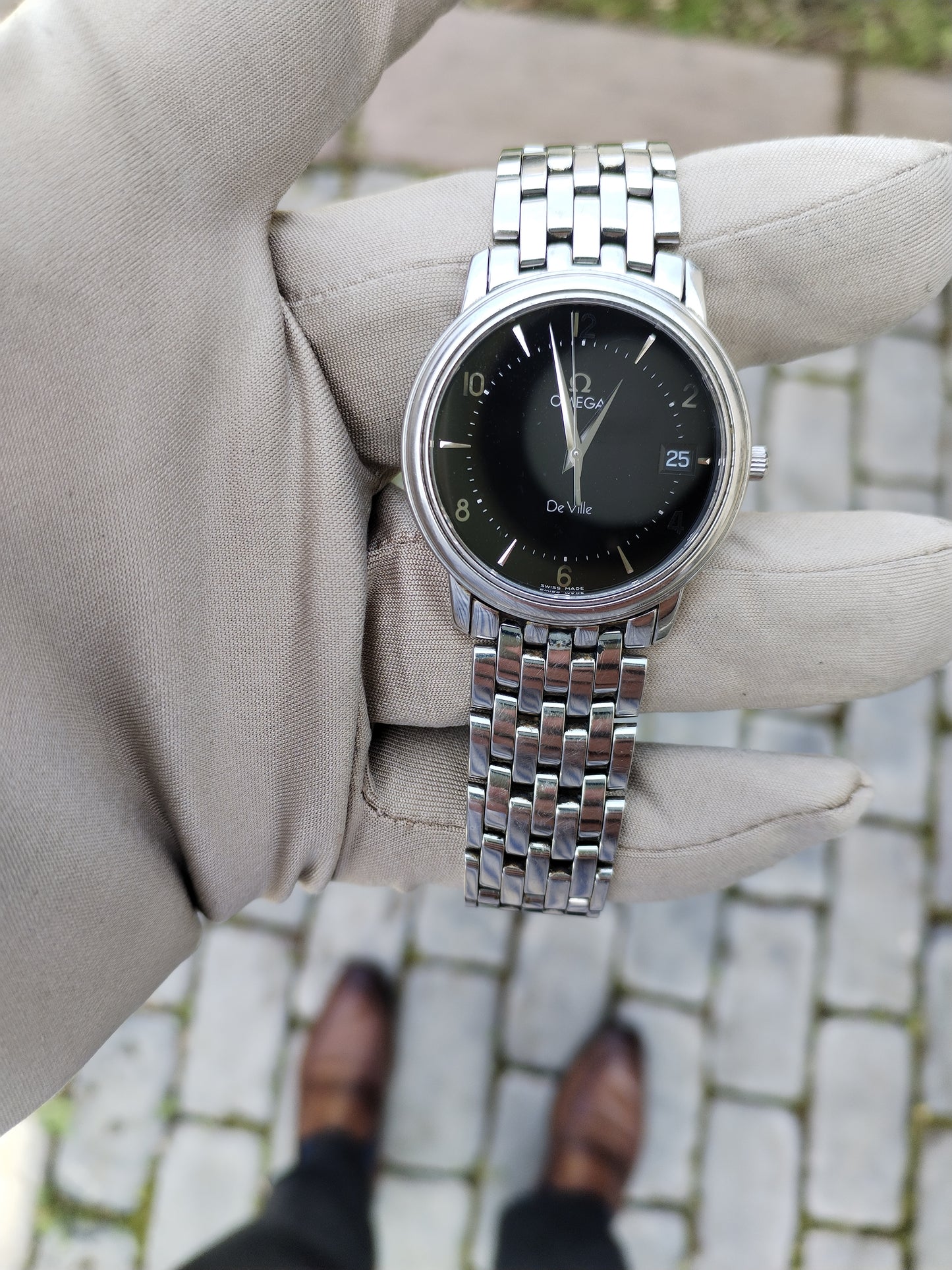 Omega De Ville