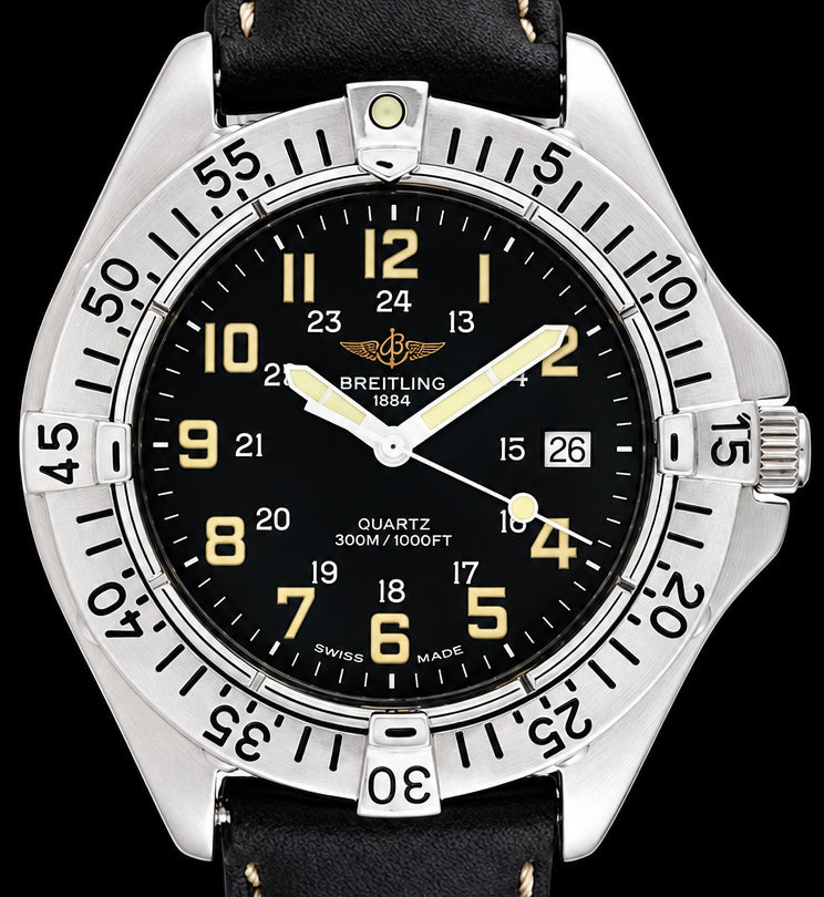 Breitling Colt Quartz A57035 · Correa de cuero negra