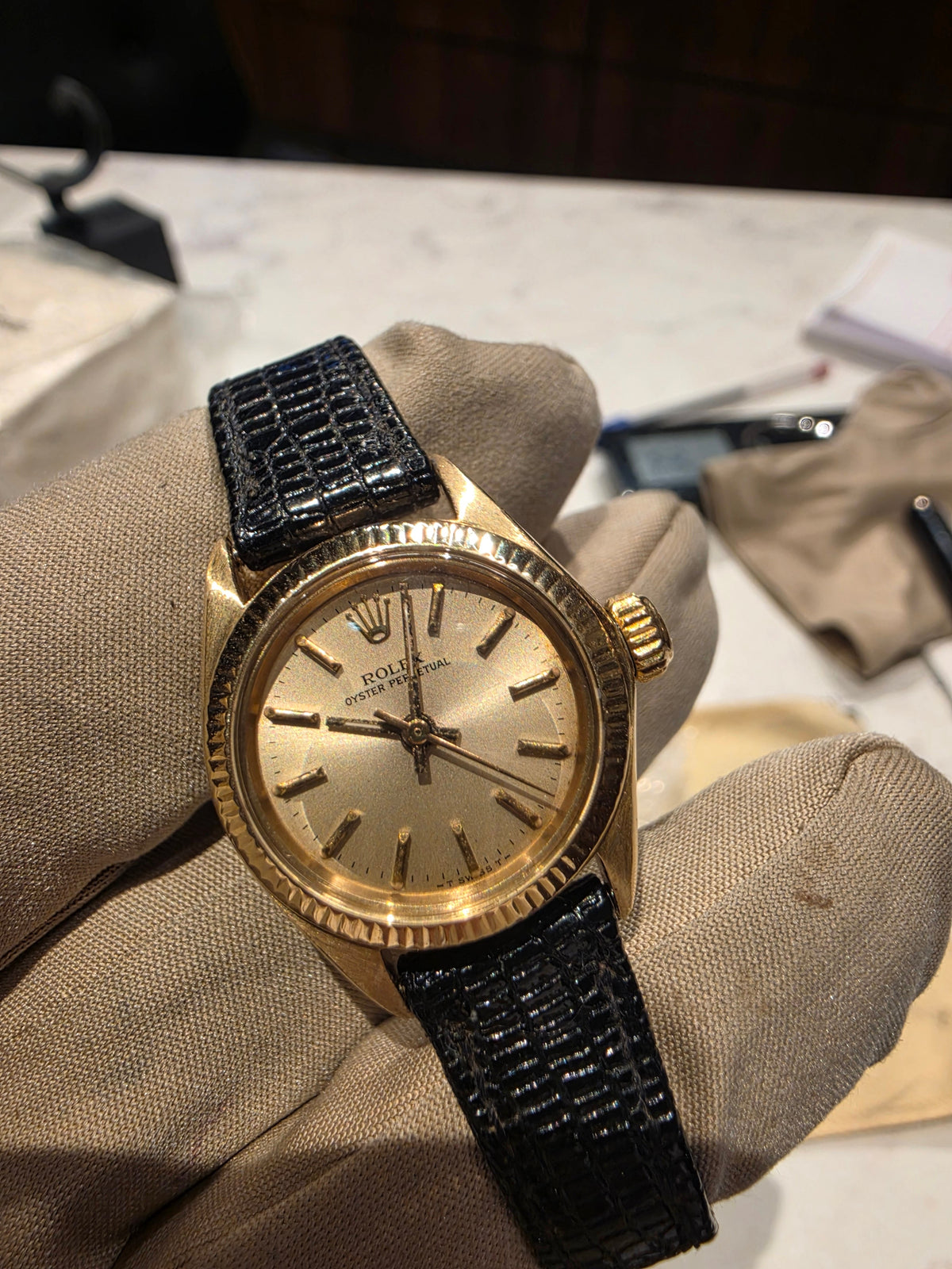 Rolex Oyster Perpetual 6719 de dama en oro macizo