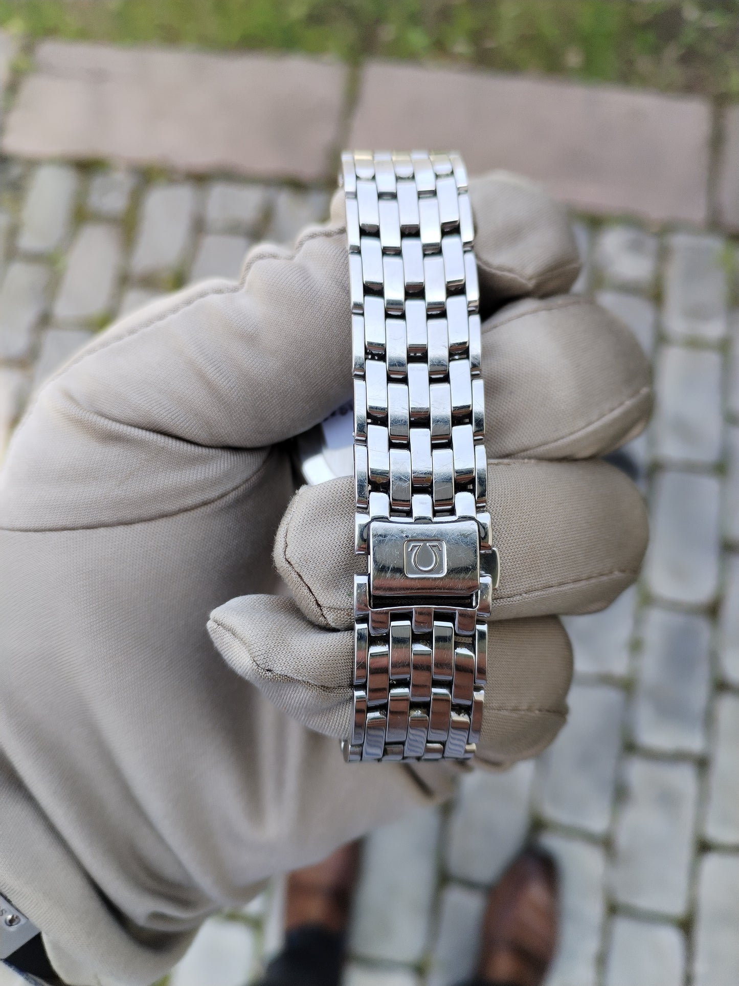 Omega De Ville