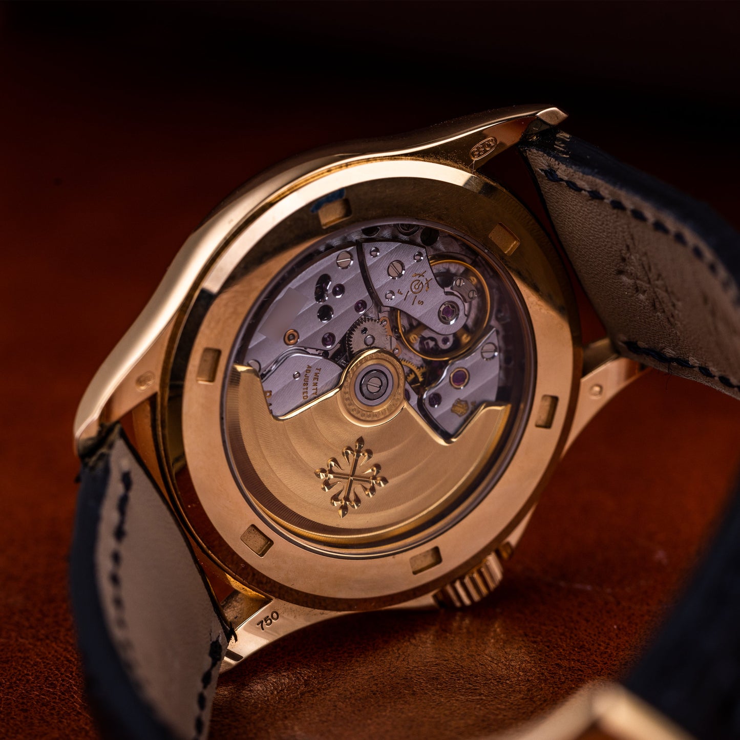 Patek Philippe Calatrava "Claus de París" 37mm